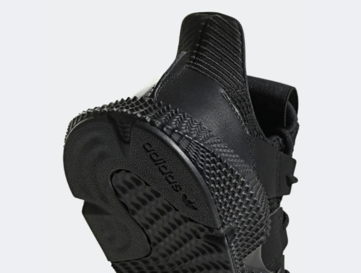 Adidas Prophere màu đen