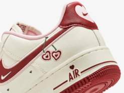 Nike AF1 Low ‘Valentine’s Day’ (2023)